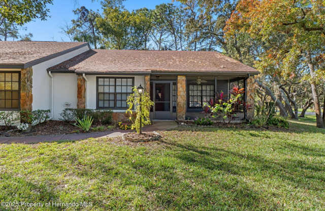 2129 Point O Woods Court Gallery 1