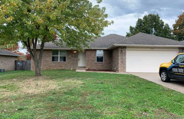 3 bed 2 bath 2 car garage house in great location! photos photos
