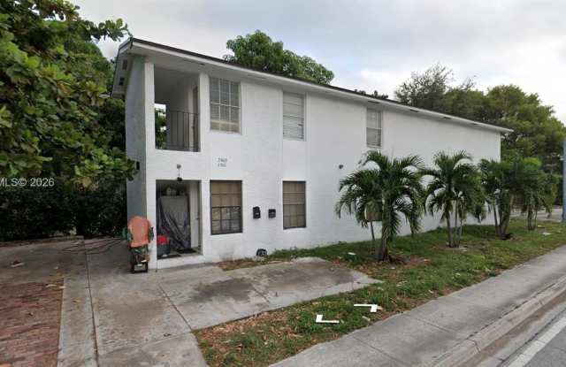 5903 N Miami Ave photos photos