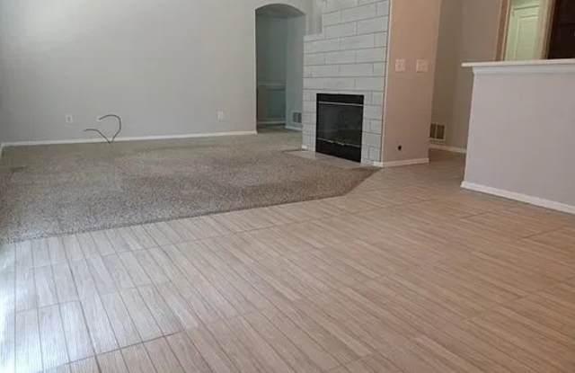 695 Snowpeak Ct Gallery 1