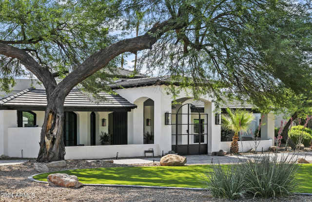 6718 E San Juan Avenue photos photos