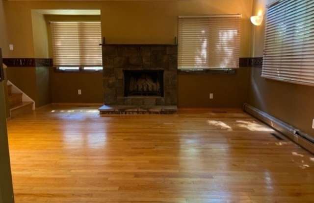 17 Village Way photos photos