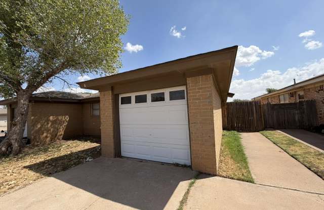 7501 Avenue W Gallery 2