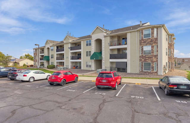 Fully Furnished, Renovated Condo with Foothills Views in Littleton! Gallery 3