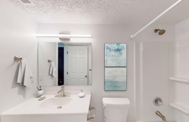 Chimney Hill Apartments Gallery 2