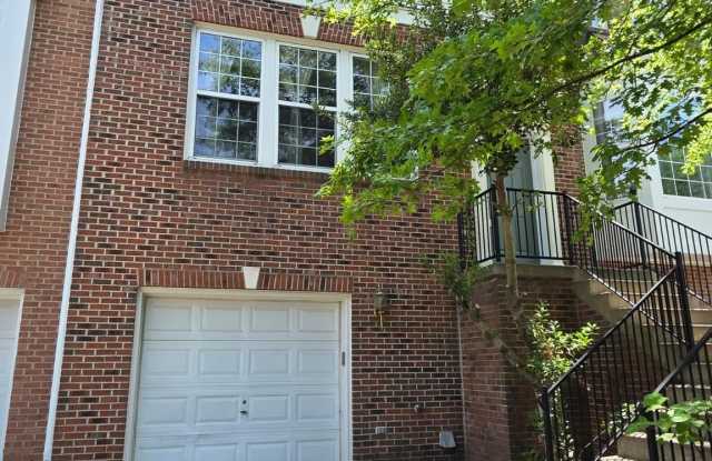 22486 MAISON CARREE SQUARE photos photos