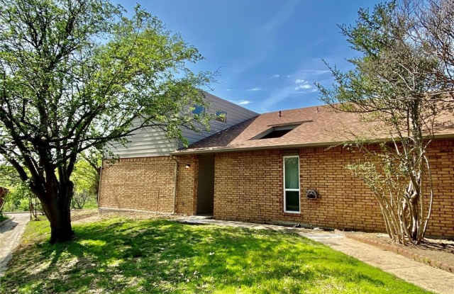 2023 Springwood Place Gallery 1