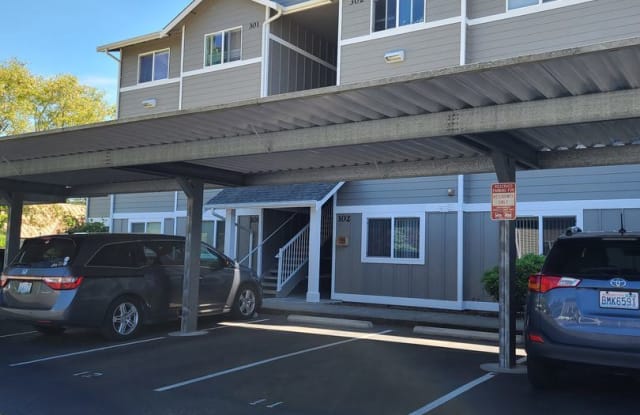 1700 SW Mulberry Pl #A102 - 1700 Southwest Mulberry Place, Oak Harbor, WA 98277