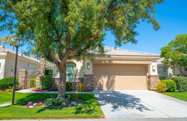 67632 S Natoma Drive Gallery 2