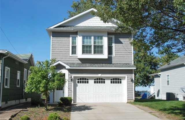 808 W 2ND Street unit: 1 photos photos