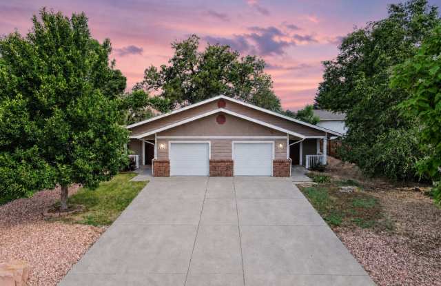 3 Bedroom 1 bath Duplex available in Loveland Gallery 1