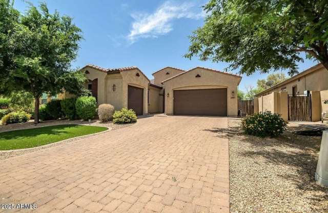 15677 W ALMERIA Road photos photos