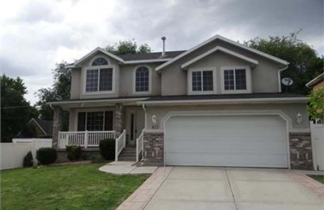923 E Michael Mills Pl - 923 Michael Mills Place, Millcreek, UT 84106