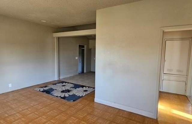 2118 47th Street photos photos