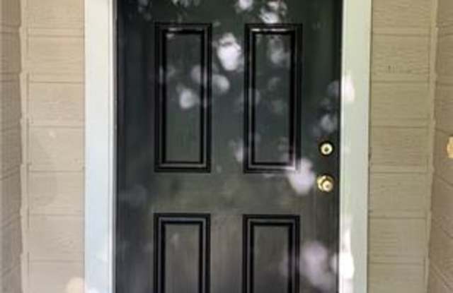 4001 Plymouth Drive Gallery 4