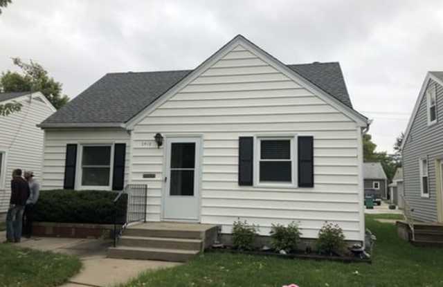 2913 Idaho Avenue South - 2913 Idaho Avenue South, St. Louis Park, MN 55426