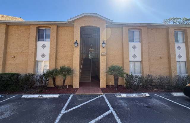 Beautiful 2BR/2BA Condo Centrally located in Sarasota! photos photos