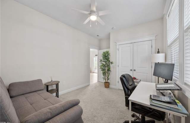 821 Azusa Way Gallery 4