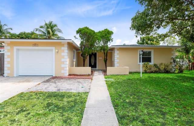 842 SW 68th Ave photos photos