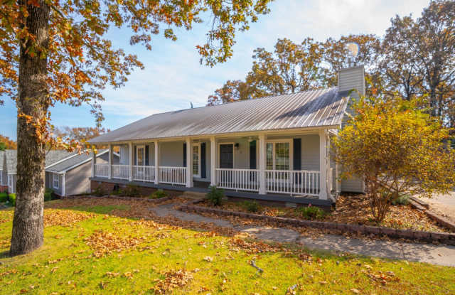 Adorable 3 Bedroom Sherwood Home - 42 Thornhill Drive, Sherwood, AR 72120