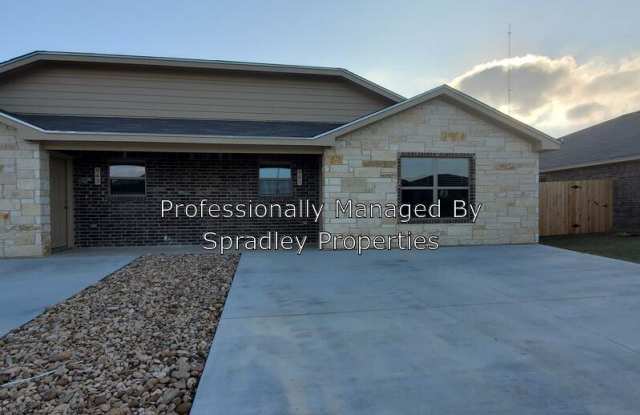 945 Laila Ln - 945 Laila Ln, Belton, TX 76513