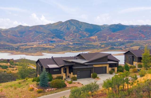 11091 N Shoreline Drive Gallery 1
