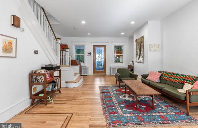 1513 E MOYAMENSING Avenue Gallery 1