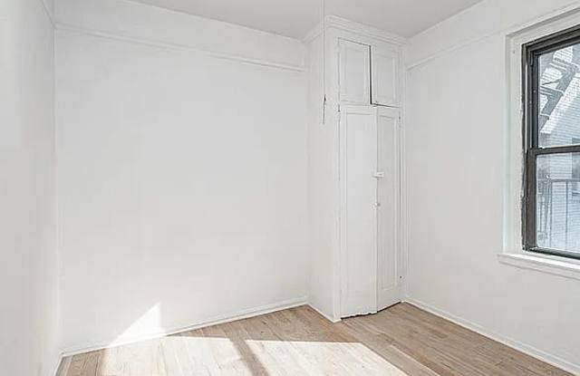 2148 35th St # 4P photos photos