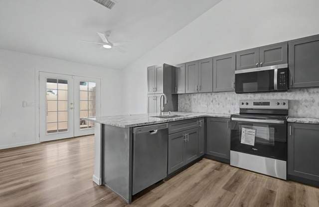 3 bedroom, 2 bath, Garage photos photos