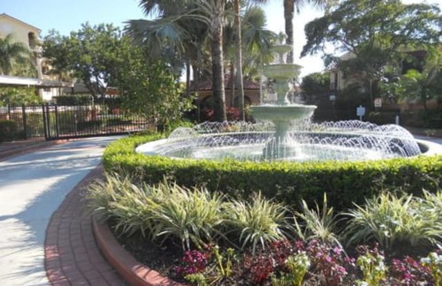 2 Uno Lago Drive - 2 Uno Lago Drive, Juno Beach, FL 33408