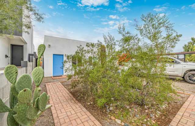 4516 N 8th Pl photos photos