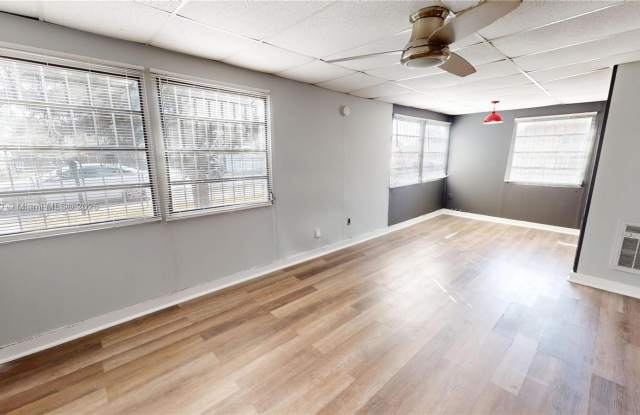 1985 NW 152nd Ter - 1985 Northwest 152nd Terrace, Miami Gardens, FL 33054