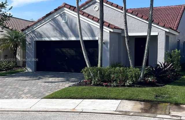1367 Plumosa Way photos photos