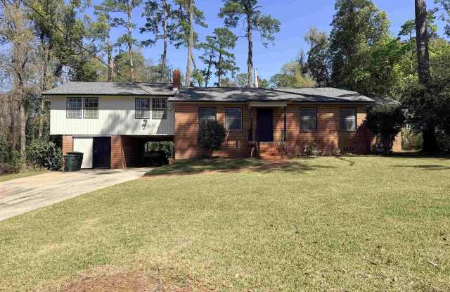 1024 Cherokee Drive photos photos