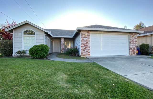 Beautiful Three Bedroom Single Level Napa Home photos photos