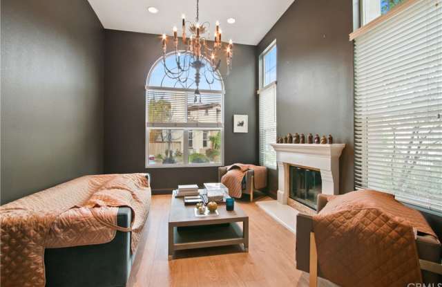 6614 E Laguna Court Gallery 4