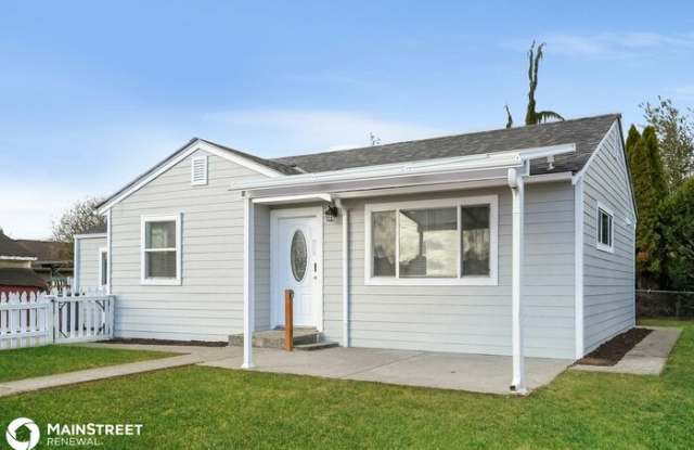 315 Quinn Avenue - 315 Quinn Avenue, Marysville, WA 98270