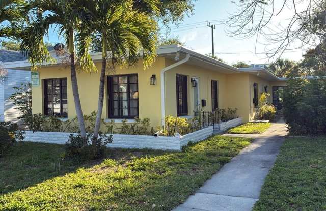 214 S Palmway unit: 1 photos photos