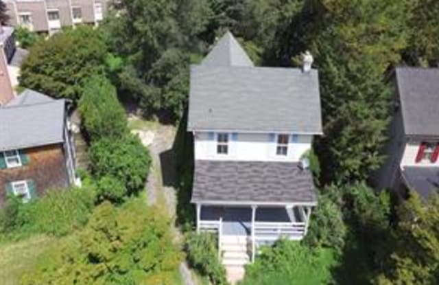 523 OLD LANCASTER RD - 523 Old Lancaster Road, Bryn Mawr, PA 19041