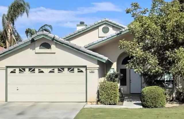 Freshly Upgraded 3 bed 2 bath Home MOVE IN Ready photos photos