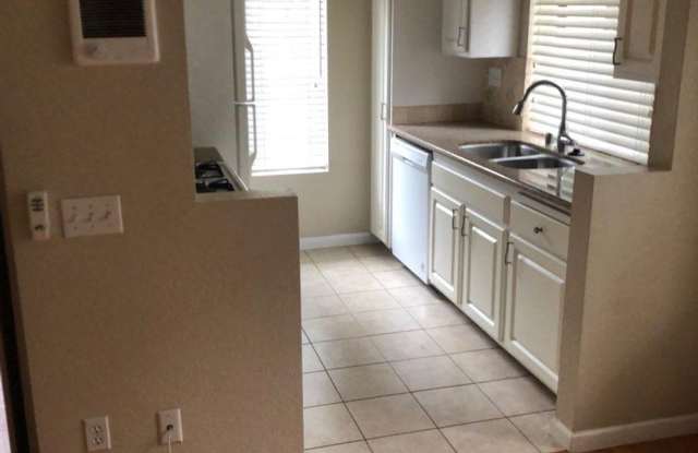 Mira Mesa Condo Gallery 4