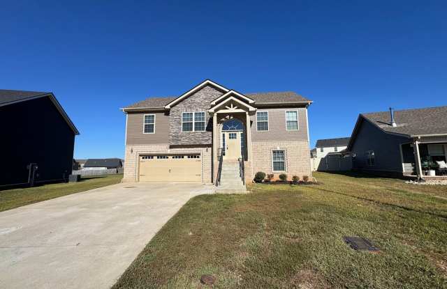 Gorgeous 4 Bedroom Home! Gallery 3