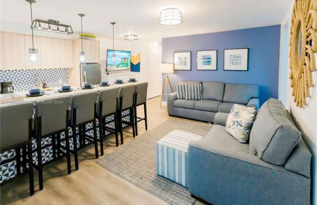 7834 Abbott Ave - 7834 Abbott Avenue, Miami Beach, FL 33141