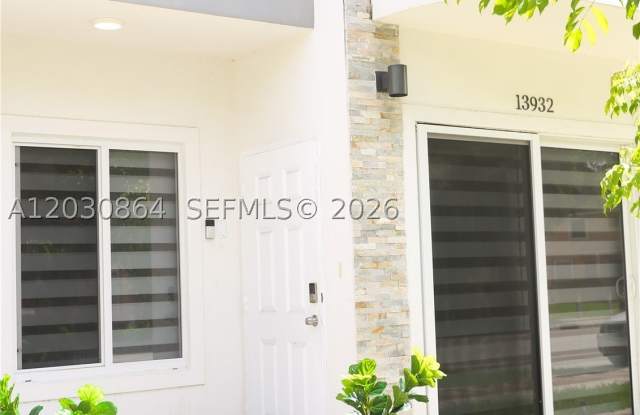 13932 SW 259th Way Gallery 2