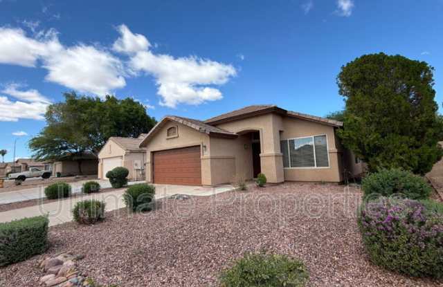 8002 W Salter Dr Gallery 1