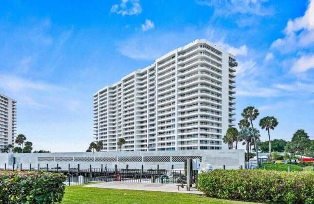 4201 N Ocean Boulevard photos photos