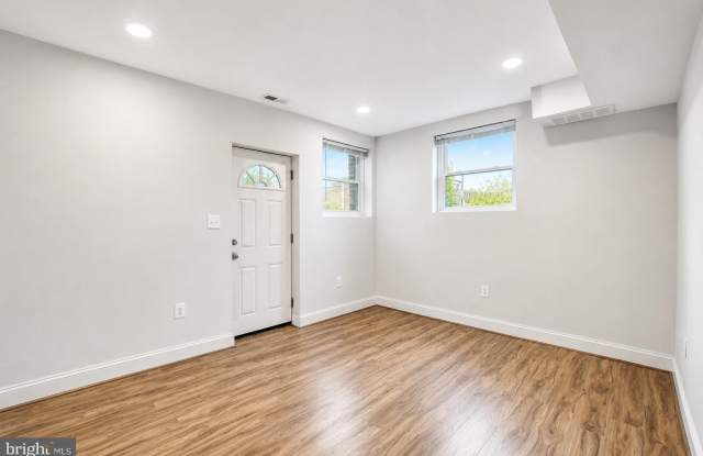 2851 ROBINSON Place SE Gallery 4