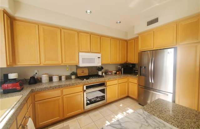 3033 Zimmerman Place Gallery 4