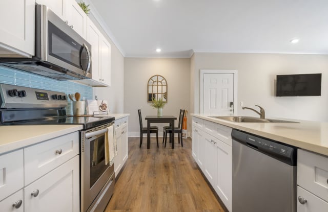 Pointe Grand Apartment Homes photos photos