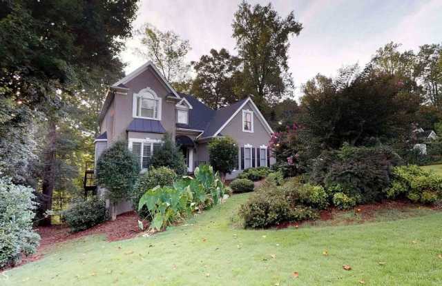 1041 Avery Creek Dr Gallery 2
